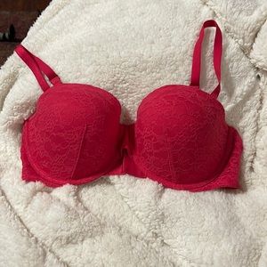 Victoria Secret red lightly lined underwire 38D removable straps to go strapless